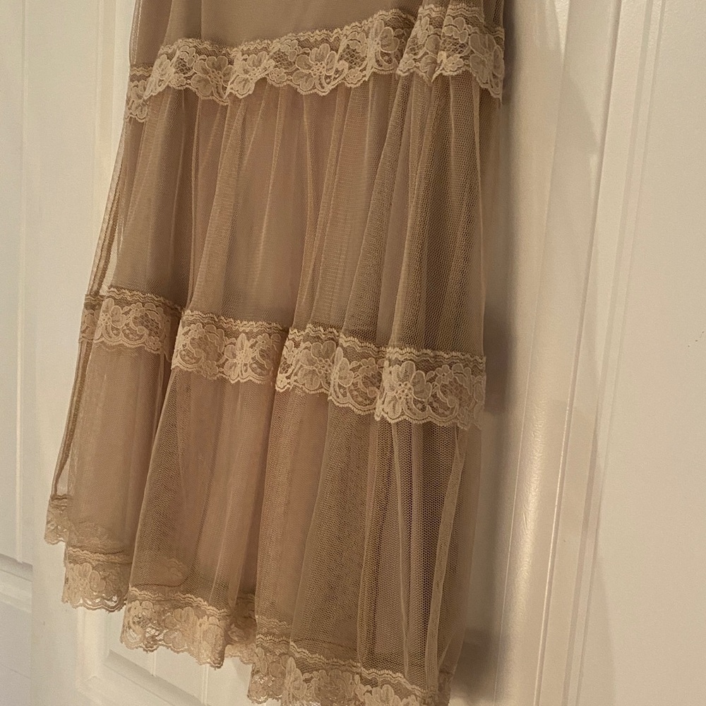 Speechless Tan Lace Skirt size Small - Picture 4 of 6